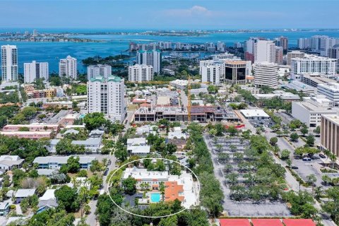 Adosado en venta en Sarasota, Florida, 3 dormitorios, 154.87 m2 № 2220173 - foto 3