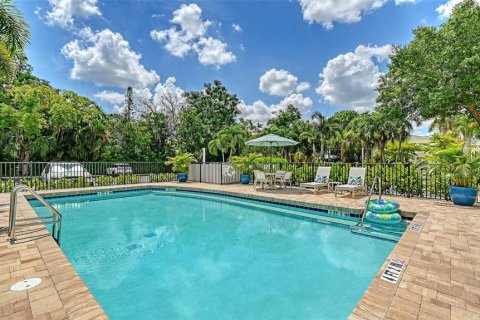Adosado en venta en Sarasota, Florida, 3 dormitorios, 154.87 m2 № 2220173 - foto 28