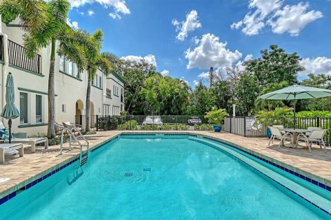 Adosado en venta en Sarasota, Florida, 3 dormitorios, 154.87 m2 № 2220173 - foto 29
