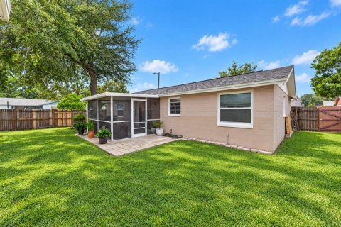 Casa en venta en Tampa, Florida, 2 dormitorios, 123.75 m2 № 2428775 - foto 28