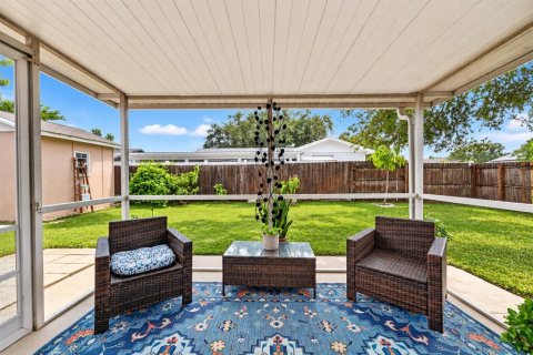 Casa en venta en Tampa, Florida, 2 dormitorios, 123.75 m2 № 2428775 - foto 25