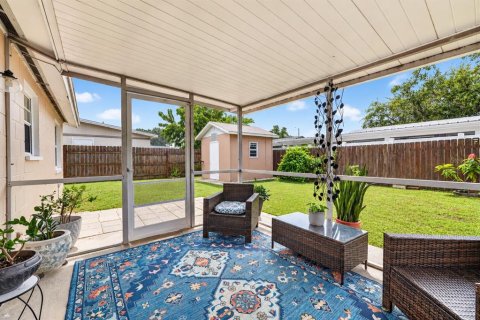 Casa en venta en Tampa, Florida, 2 dormitorios, 123.75 m2 № 2428775 - foto 26