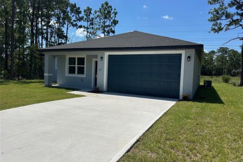 House in Citrus Springs, Florida 3 bedrooms, 143.81 sq.m. № 1894395 - photo 1