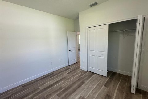 House in Citrus Springs, Florida 3 bedrooms, 143.81 sq.m. № 1894395 - photo 23