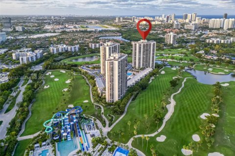 Condo in Aventura, Florida, 1 bedroom  № 1996443 - photo 5
