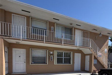 Condo in Miami, Florida, 1 bedroom № 2020197