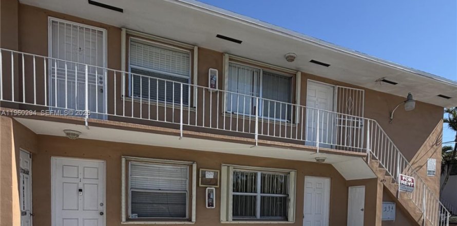 Condo in Miami, Florida, 1 bedroom № 2020197