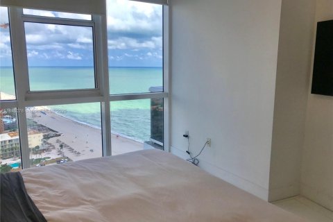 Condominio en venta en Sunny Isles Beach, Florida, 1 dormitorio, 89 m2 № 1842439 - foto 13