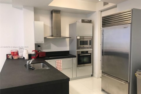 Condominio en venta en Sunny Isles Beach, Florida, 1 dormitorio, 89 m2 № 1842439 - foto 3