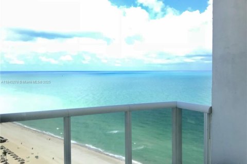 Condominio en venta en Sunny Isles Beach, Florida, 1 dormitorio, 89 m2 № 1842439 - foto 2