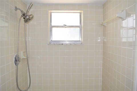 Купить виллу или дом в Киссимми, Флорида 5 комнат, 142.6м2, № 1798604 - фото 15