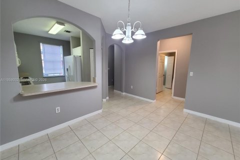 Снять в аренду таунхаус в Хомстед, Флорида 3 спальни, 128.02м2, № 2019833 - фото 20