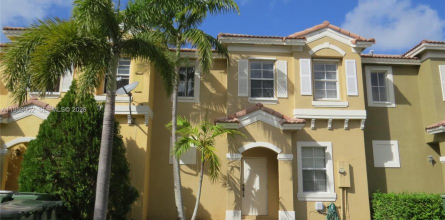 Таунхаус в Хомстед, Флорида 3 спальни, 128.02м2 № 2019833