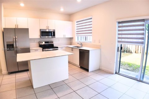 Villa ou maison à louer à Homestead, Floride: 3 chambres, 123.37 m2 № 1986968 - photo 12