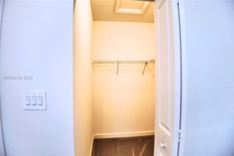 Villa ou maison à louer à Homestead, Floride: 3 chambres, 123.37 m2 № 1986968 - photo 24