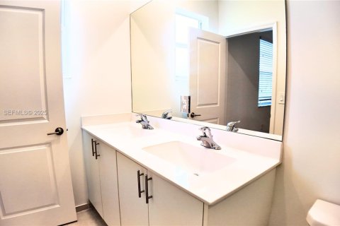 Villa ou maison à louer à Homestead, Floride: 3 chambres, 123.37 m2 № 1986968 - photo 22