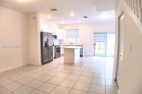 Villa ou maison à louer à Homestead, Floride: 3 chambres, 123.37 m2 № 1986968 - photo 7