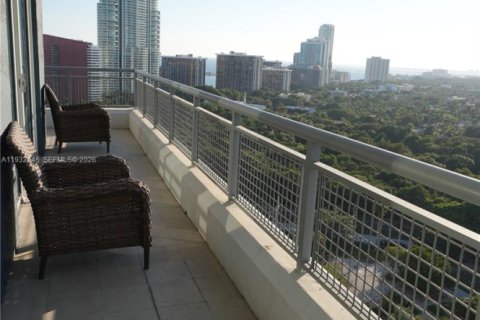 Купить кондоминиум в Майами, Флорида 1 спальня, 54.35м2, № 2053691 - фото 17