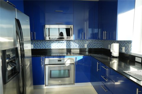 Купить кондоминиум в Майами, Флорида 1 спальня, 54.35м2, № 2053691 - фото 5