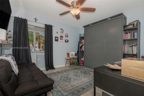 Condominio en venta en Pembroke Pines, Florida, 2 dormitorios, 105.63 m2 № 2260657 - foto 8