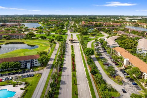Condominio en venta en Pembroke Pines, Florida, 2 dormitorios, 105.63 m2 № 2260657 - foto 30