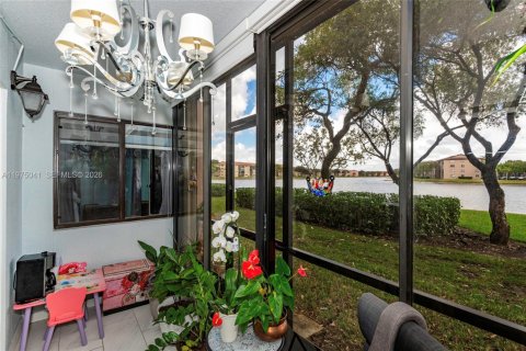 Condominio en venta en Pembroke Pines, Florida, 2 dormitorios, 105.63 m2 № 2260657 - foto 25