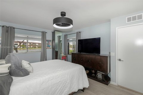 Condominio en venta en Pembroke Pines, Florida, 2 dormitorios, 105.63 m2 № 2260657 - foto 3
