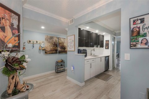 Condominio en venta en Pembroke Pines, Florida, 2 dormitorios, 105.63 m2 № 2260657 - foto 21