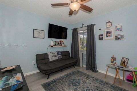 Condominio en venta en Pembroke Pines, Florida, 2 dormitorios, 105.63 m2 № 2260657 - foto 9
