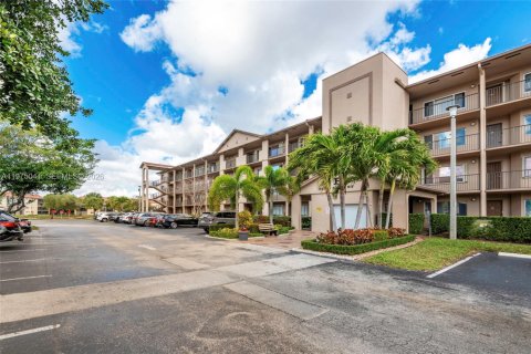 Condominio en venta en Pembroke Pines, Florida, 2 dormitorios, 105.63 m2 № 2260657 - foto 28