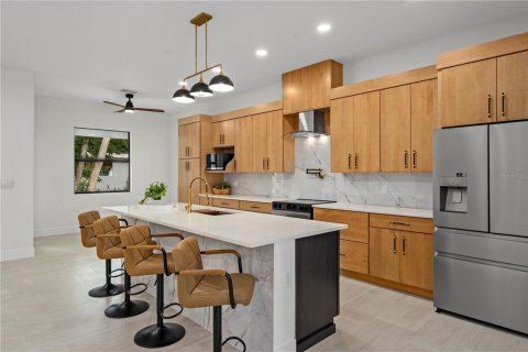 Villa ou maison à vendre à New Port Richey, Floride: 4 chambres, 209.96 m2 № 2215120 - photo 3