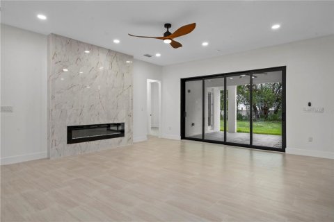 Villa ou maison à vendre à New Port Richey, Floride: 4 chambres, 209.96 m2 № 2215120 - photo 13