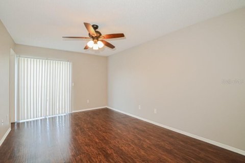 Villa ou maison à louer à Kissimmee, Floride: 3 chambres, 130.99 m2 № 2425226 - photo 9
