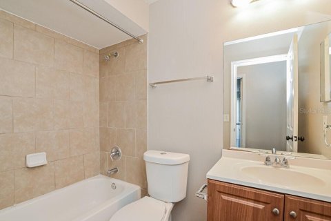 Villa ou maison à louer à Kissimmee, Floride: 3 chambres, 130.99 m2 № 2425226 - photo 14