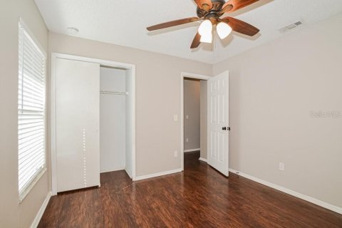 Villa ou maison à louer à Kissimmee, Floride: 3 chambres, 130.99 m2 № 2425226 - photo 12