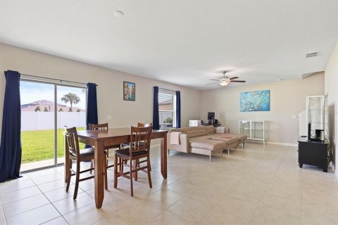 House in Tampa, Florida 4 bedrooms, 244.8 sq.m. № 1757644 - photo 21