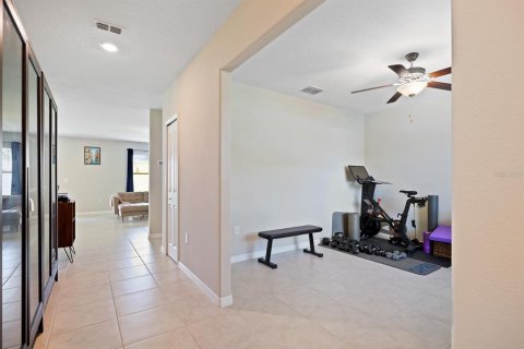 House in Tampa, Florida 4 bedrooms, 244.8 sq.m. № 1757644 - photo 5
