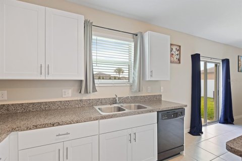 House in Tampa, Florida 4 bedrooms, 244.8 sq.m. № 1757644 - photo 16