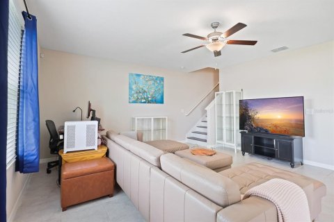 House in Tampa, Florida 4 bedrooms, 244.8 sq.m. № 1757644 - photo 9