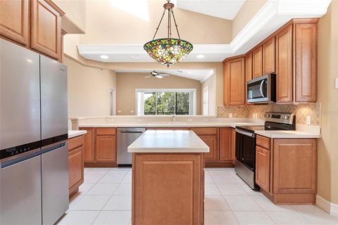 Condo in Howey-in-the-Hills, Florida, 3 bedrooms  № 1873921 - photo 9
