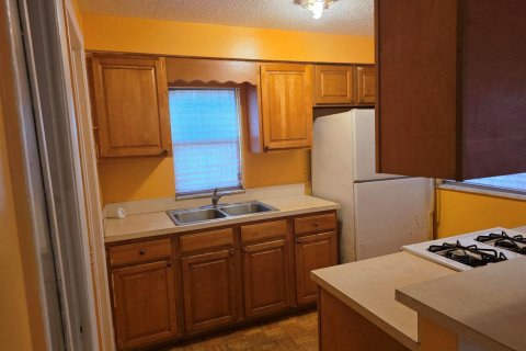 Casa en venta en St. Lucie, Florida, 4 dormitorios, 135.27 m2 № 2382587 - foto 4
