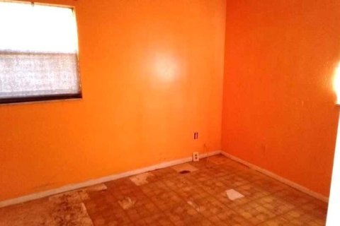 Casa en venta en St. Lucie, Florida, 4 dormitorios, 135.27 m2 № 2382587 - foto 12