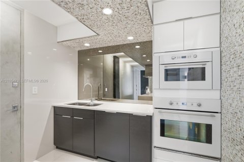 Copropriété à vendre à Miami, Floride: 1 chambre, 96.8 m2 № 2414670 - photo 6
