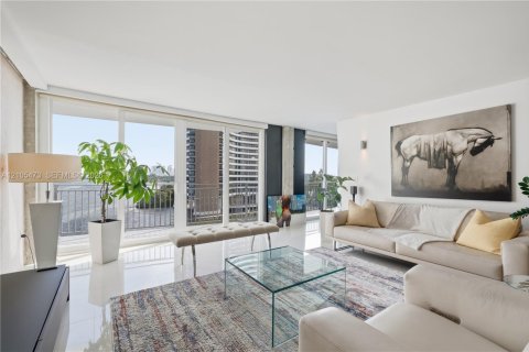 Copropriété à vendre à Miami, Floride: 1 chambre, 96.8 m2 № 2414670 - photo 11