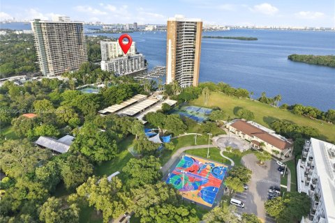 Copropriété à vendre à Miami, Floride: 1 chambre, 96.8 m2 № 2414670 - photo 27