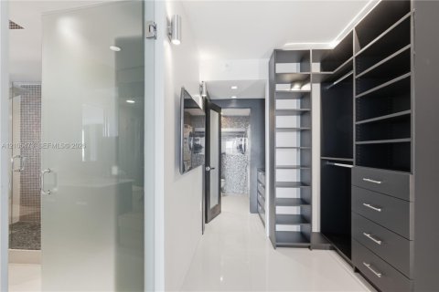 Copropriété à vendre à Miami, Floride: 1 chambre, 96.8 m2 № 2414670 - photo 18