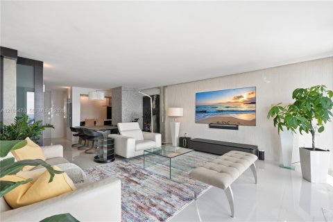 Copropriété à vendre à Miami, Floride: 1 chambre, 96.8 m2 № 2414670 - photo 12