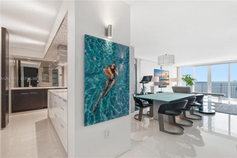 Copropriété à vendre à Miami, Floride: 1 chambre, 96.8 m2 № 2414670 - photo 2
