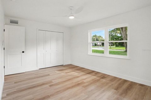 Villa ou maison à vendre à Orlando, Floride: 3 chambres, 155.43 m2 № 2388380 - photo 16