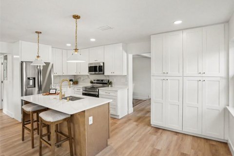 Villa ou maison à vendre à Orlando, Floride: 3 chambres, 155.43 m2 № 2388380 - photo 8